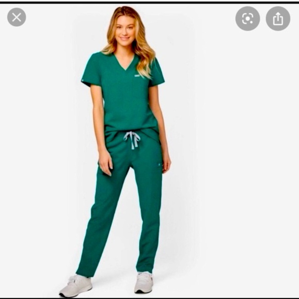 Figs hunter green scrub set